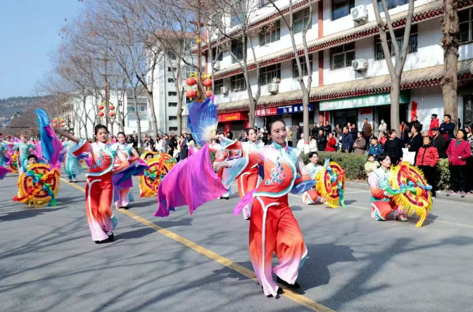 黄陵县2026年元宵节秧歌调演高清组图来了,让你一次看过..