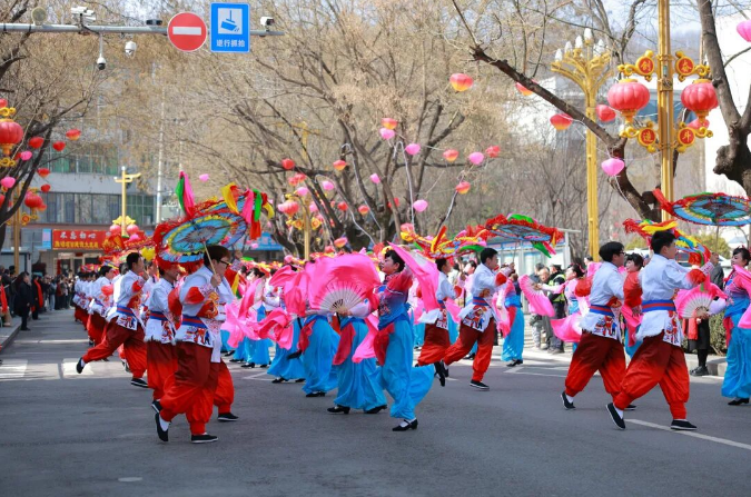 组图|欢歌扭盛世 秧歌闹新春